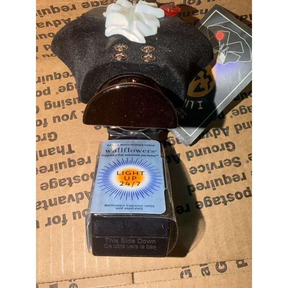 Bath and Body Works Wallflowers Vampire Tuxedo Halloween Light Up Plug In